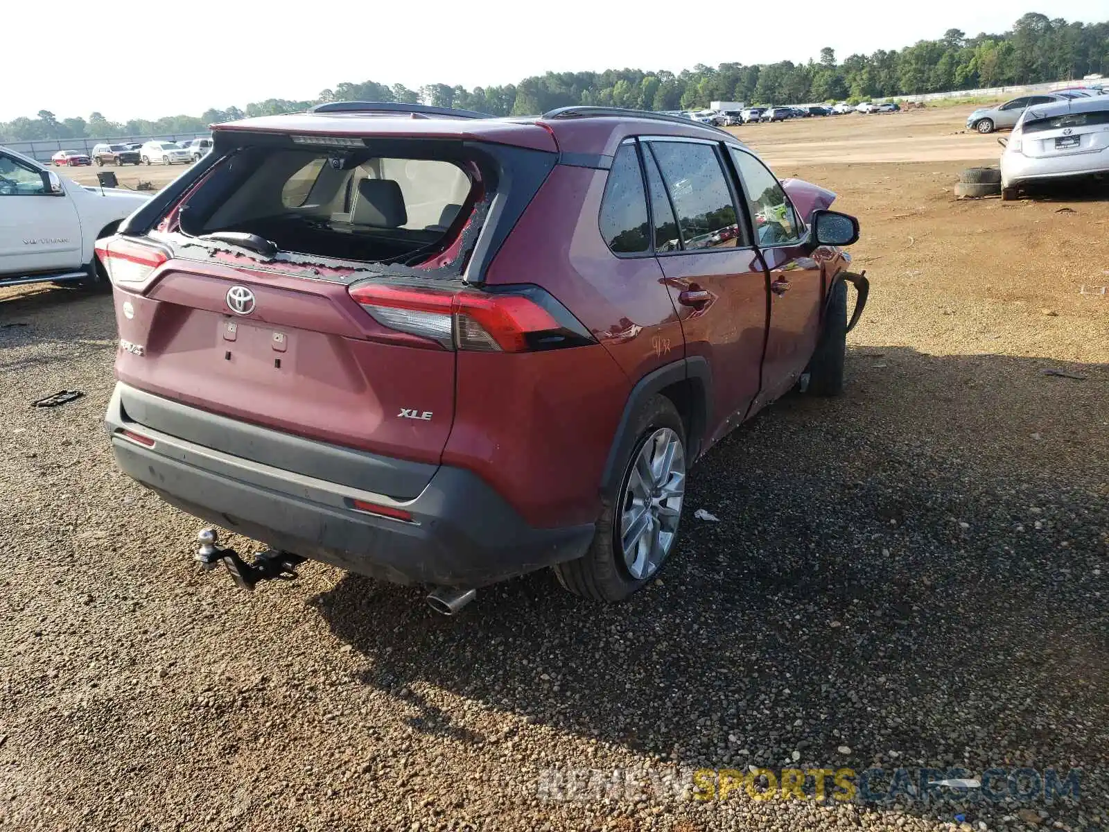 4 Photograph of a damaged car JTMC1RFV6KD022548 TOYOTA RAV4 2019