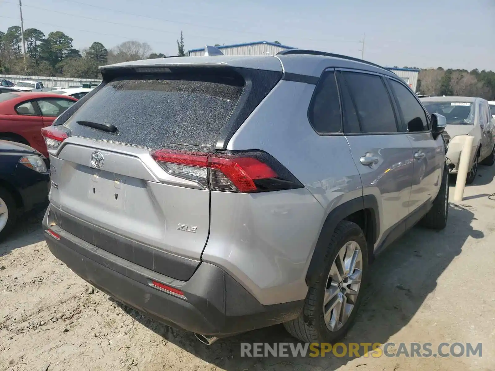 4 Photograph of a damaged car JTMC1RFV6KD033937 TOYOTA RAV4 2019