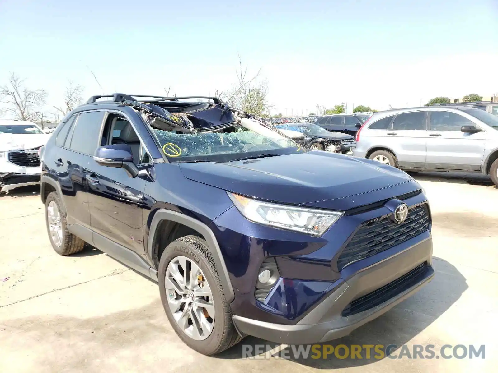 1 Photograph of a damaged car JTMC1RFV6KD509247 TOYOTA RAV4 2019