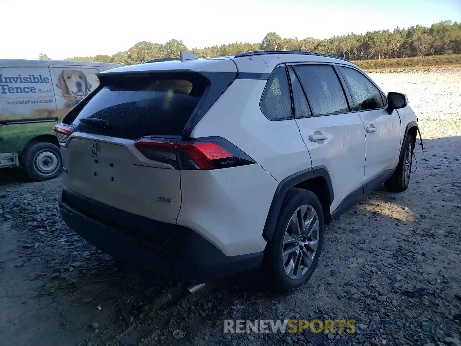 4 Photograph of a damaged car JTMC1RFV6KJ001183 TOYOTA RAV4 2019