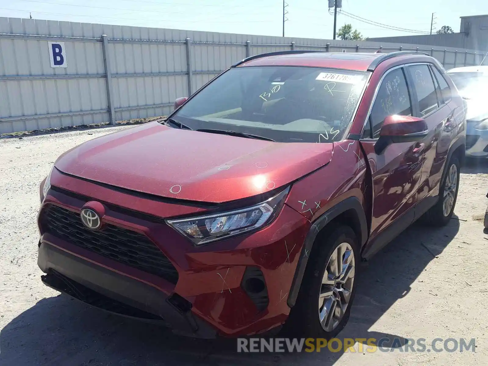 2 Photograph of a damaged car JTMC1RFV6KJ002009 TOYOTA RAV4 2019