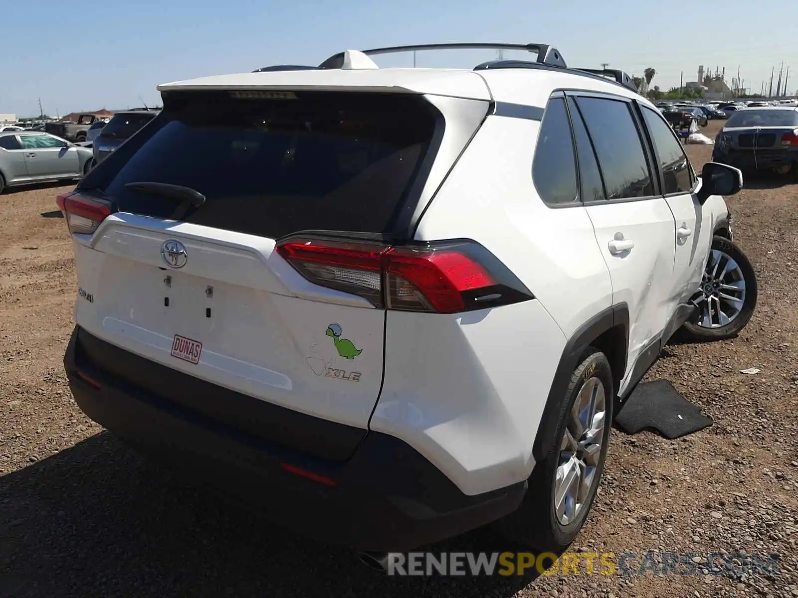 4 Photograph of a damaged car JTMC1RFV7KD500508 TOYOTA RAV4 2019