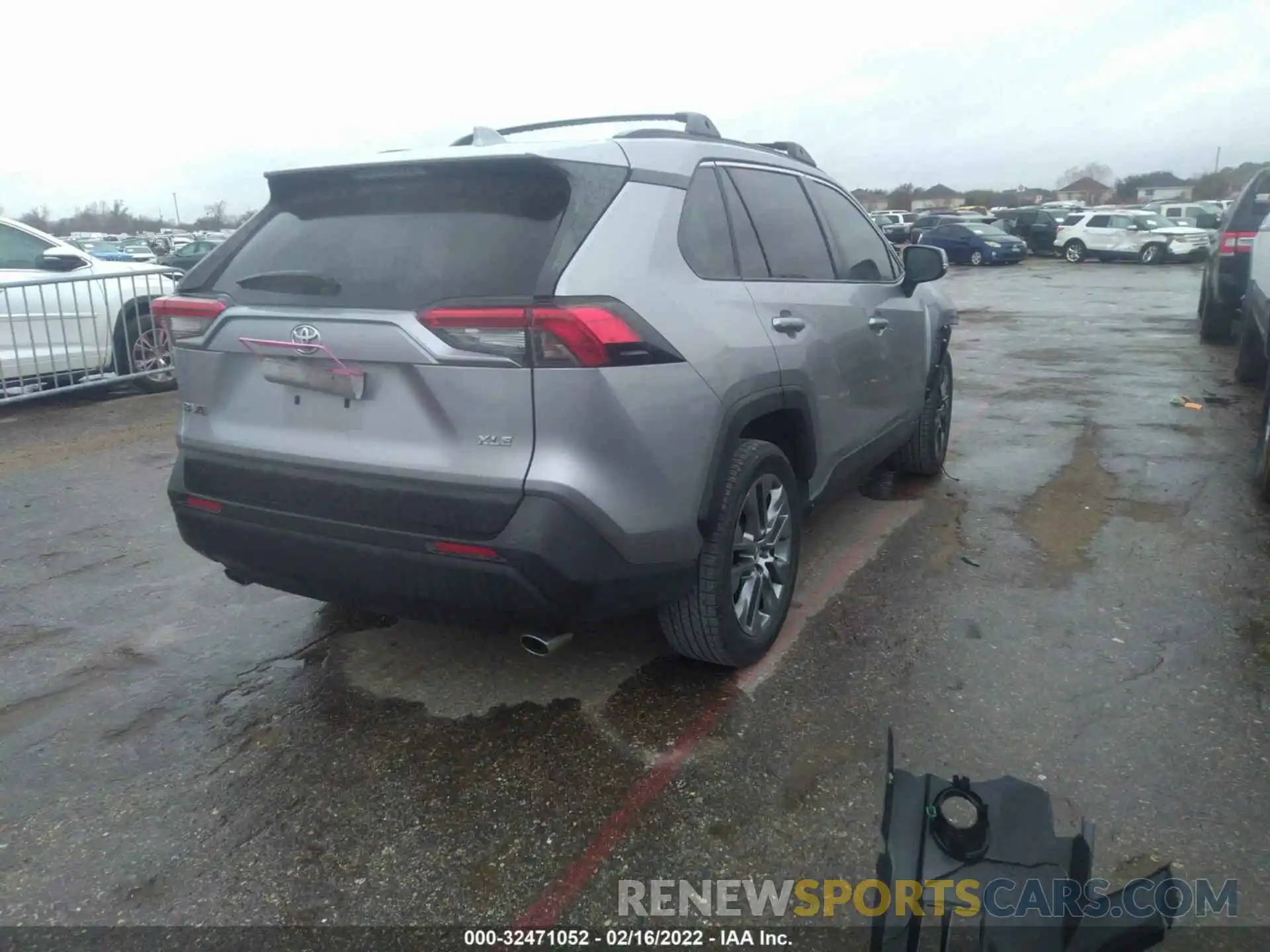 4 Photograph of a damaged car JTMC1RFV7KD510925 TOYOTA RAV4 2019