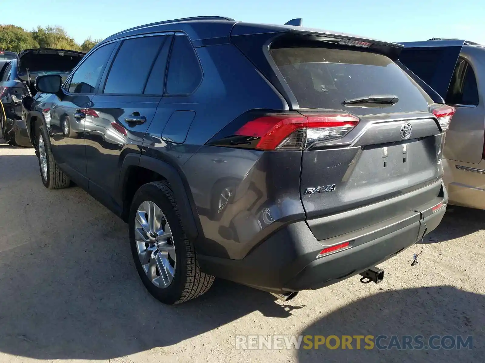 3 Photograph of a damaged car JTMC1RFV7KD515123 TOYOTA RAV4 2019