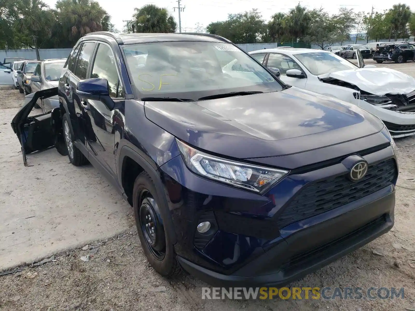 1 Photograph of a damaged car JTMC1RFV7KJ013410 TOYOTA RAV4 2019