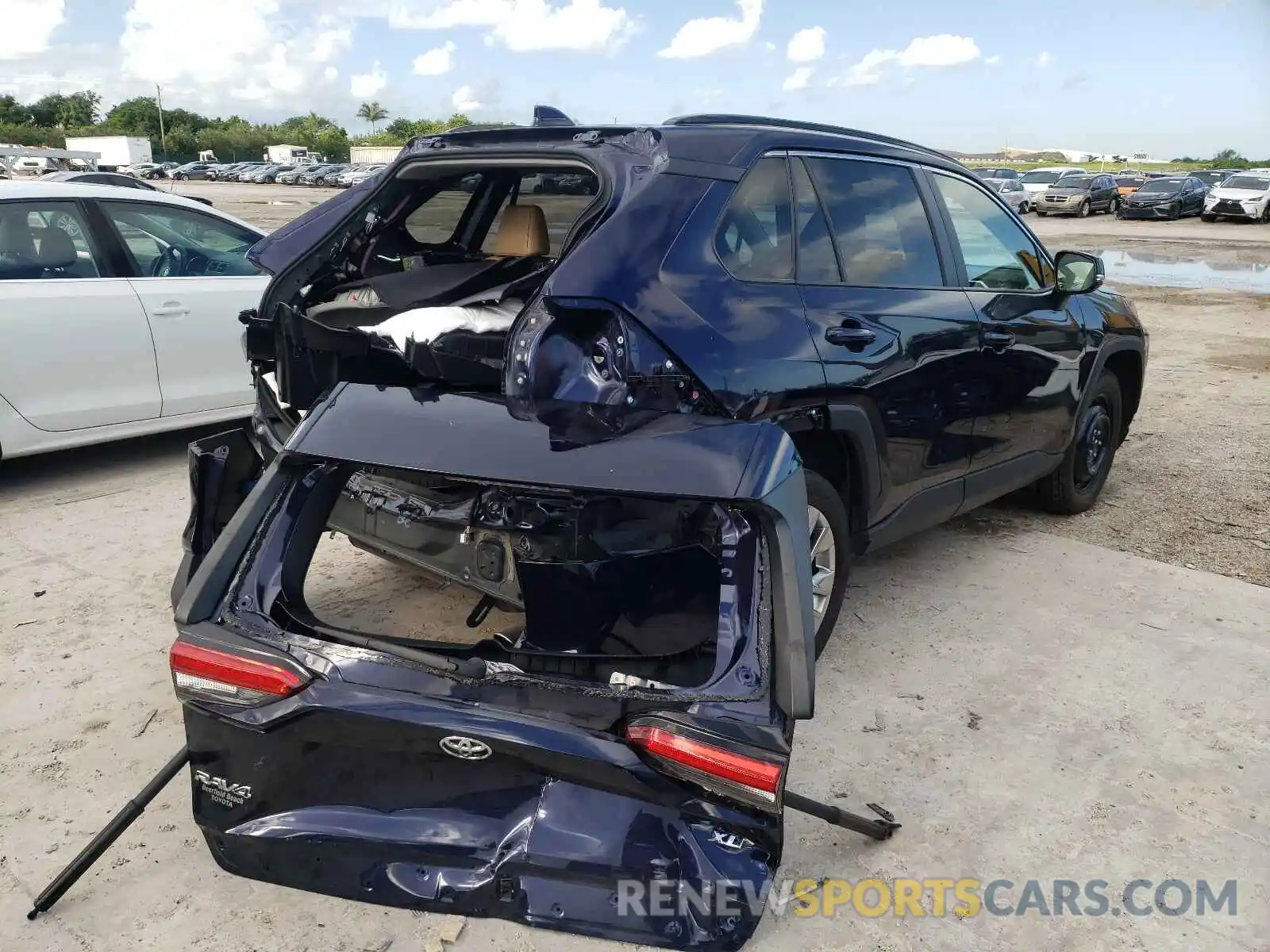 4 Photograph of a damaged car JTMC1RFV7KJ013410 TOYOTA RAV4 2019