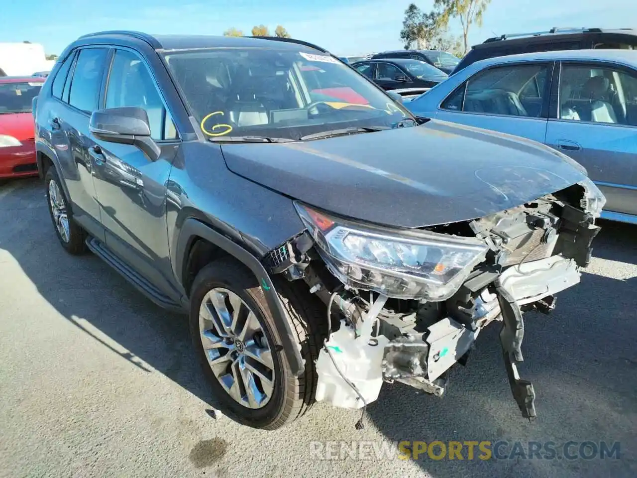 1 Photograph of a damaged car JTMC1RFV8KD011020 TOYOTA RAV4 2019