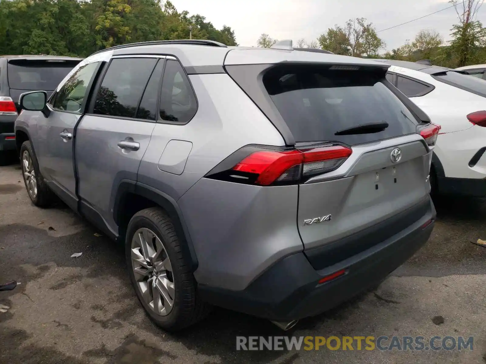 3 Photograph of a damaged car JTMC1RFV8KD503272 TOYOTA RAV4 2019