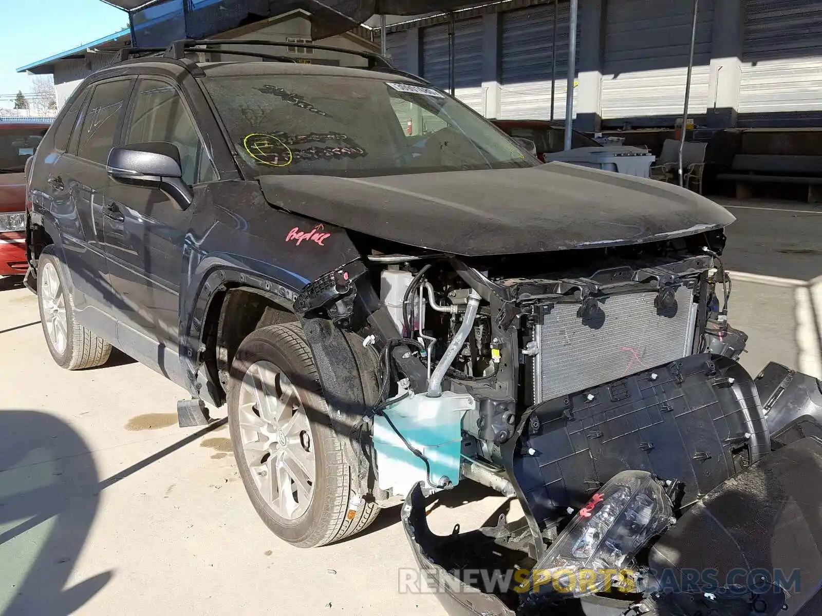 1 Photograph of a damaged car JTMC1RFV8KJ001184 TOYOTA RAV4 2019
