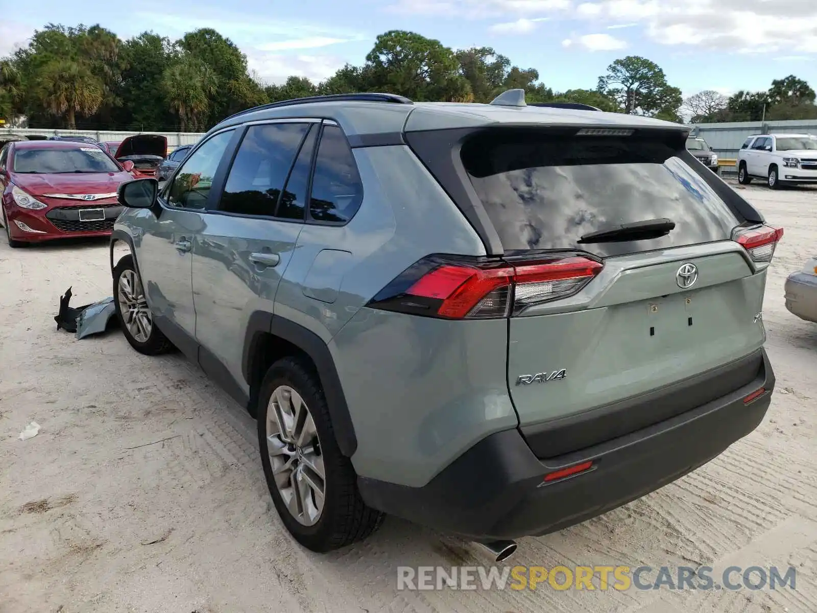 3 Photograph of a damaged car JTMC1RFV9KD008353 TOYOTA RAV4 2019