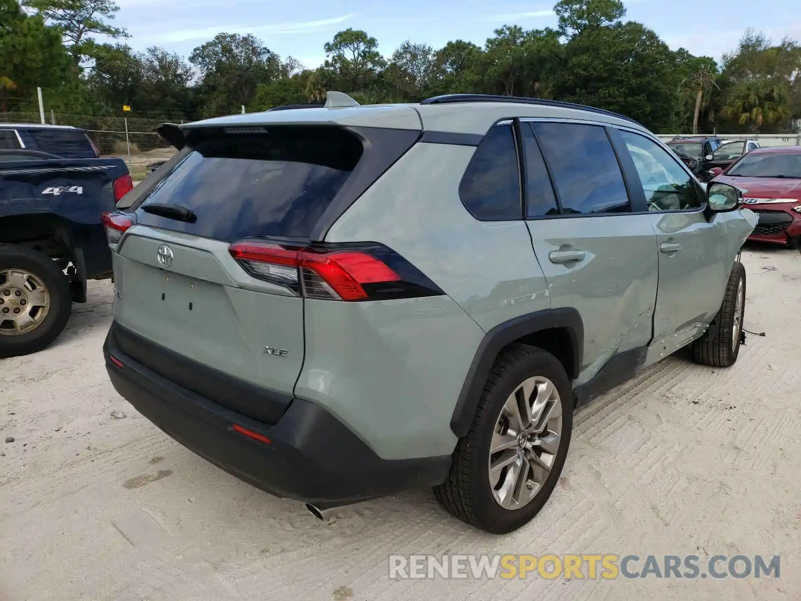 4 Photograph of a damaged car JTMC1RFV9KD008353 TOYOTA RAV4 2019