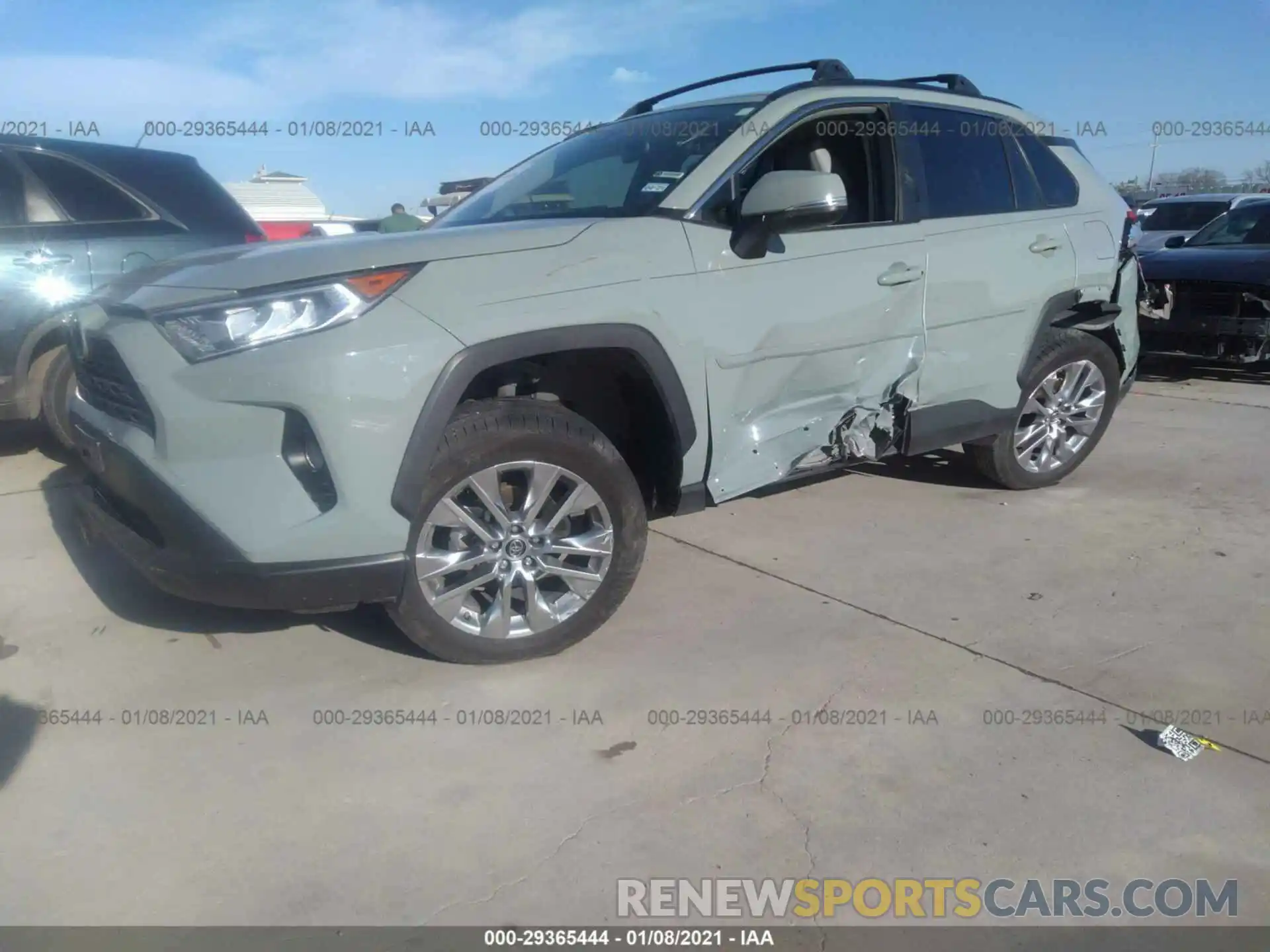 2 Фотография поврежденного автомобиля JTMC1RFV9KD021782 TOYOTA RAV4 2019