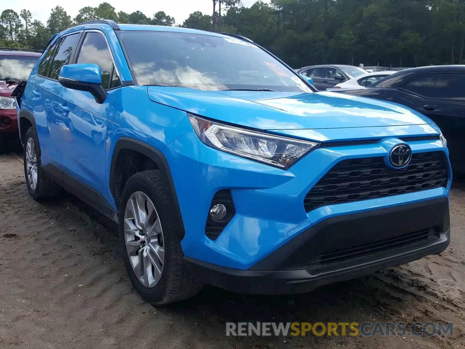 1 Photograph of a damaged car JTMC1RFV9KD032135 TOYOTA RAV4 2019