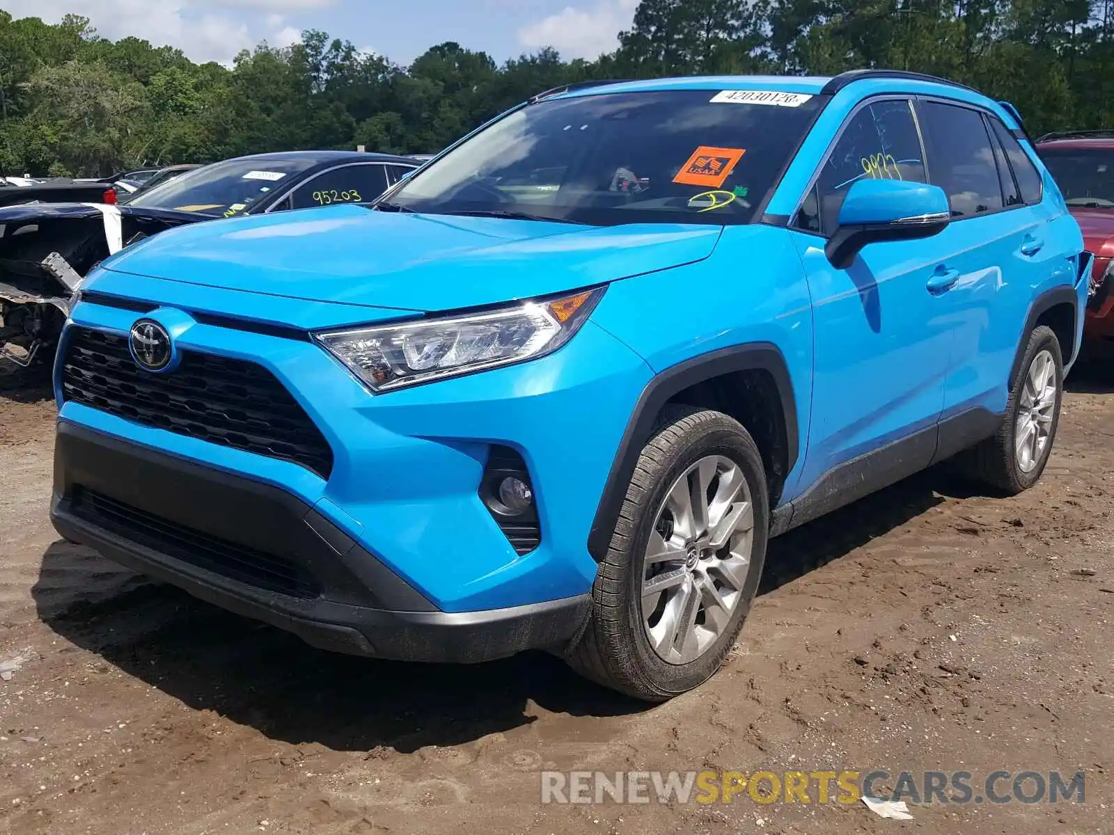 2 Photograph of a damaged car JTMC1RFV9KD032135 TOYOTA RAV4 2019