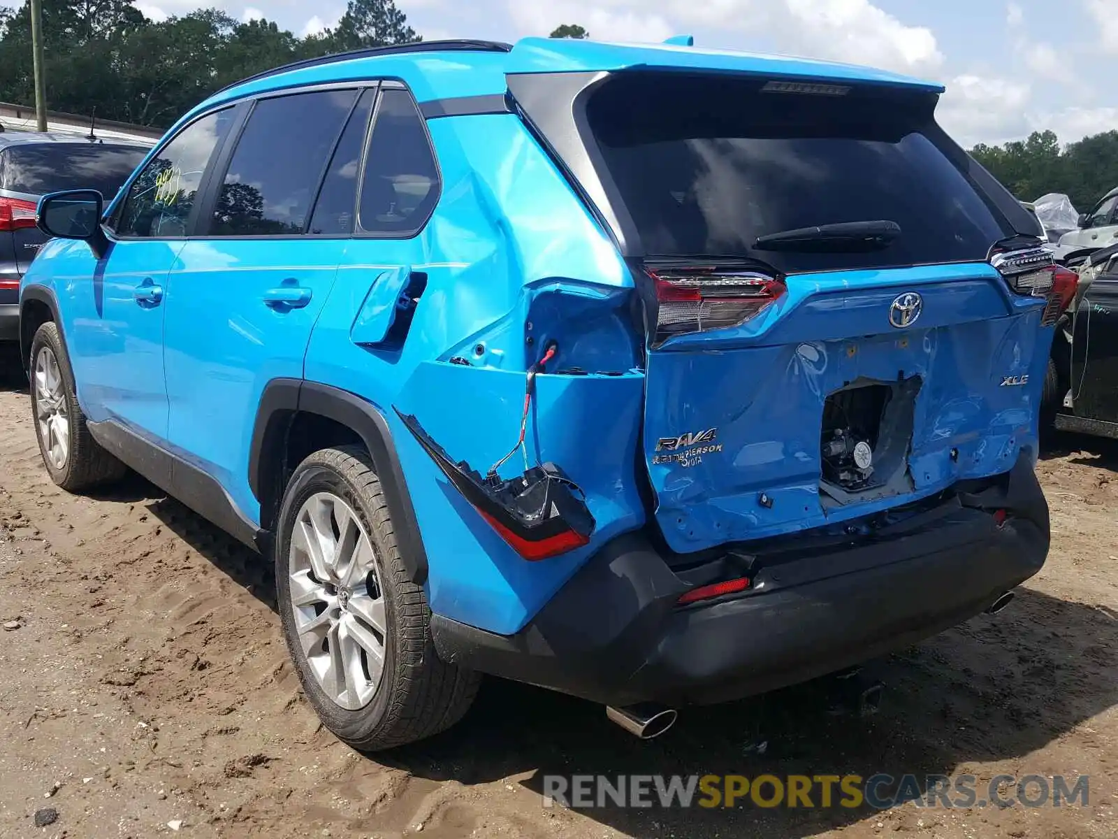 3 Photograph of a damaged car JTMC1RFV9KD032135 TOYOTA RAV4 2019