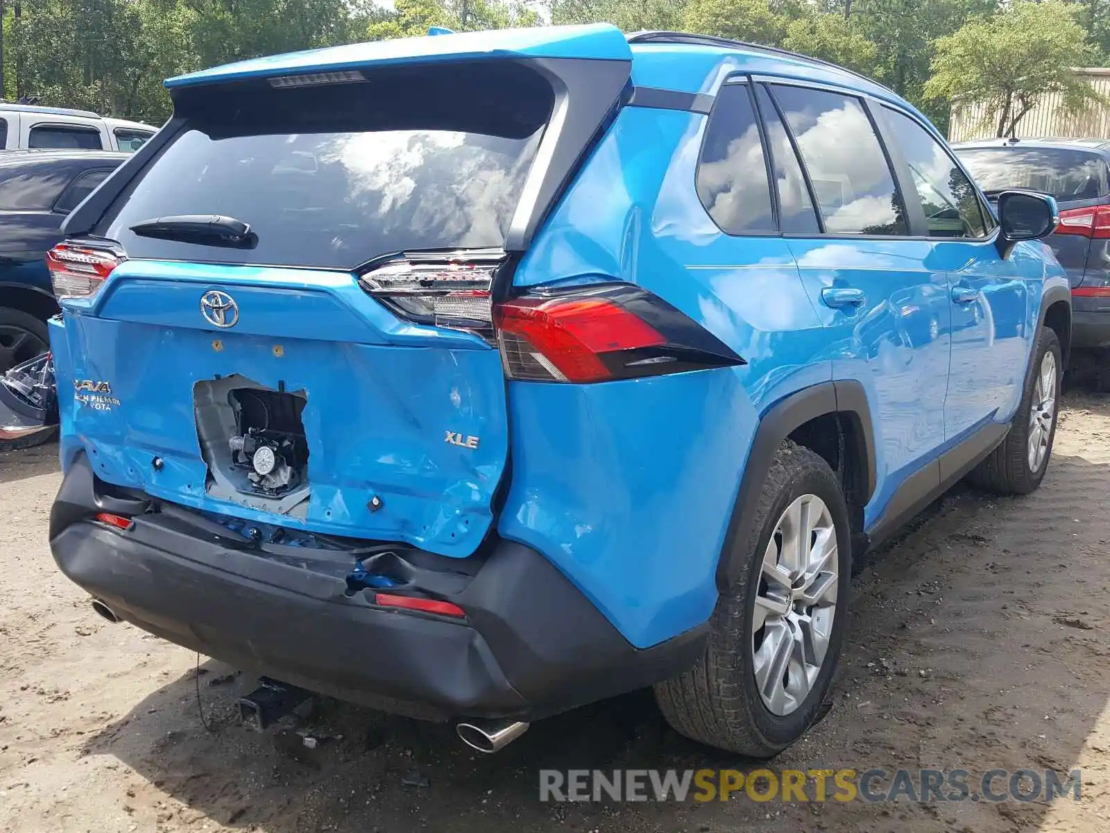 4 Photograph of a damaged car JTMC1RFV9KD032135 TOYOTA RAV4 2019