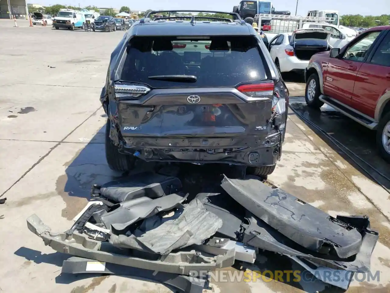 9 Фотография поврежденного автомобиля JTMC1RFV9KD507752 TOYOTA RAV4 2019