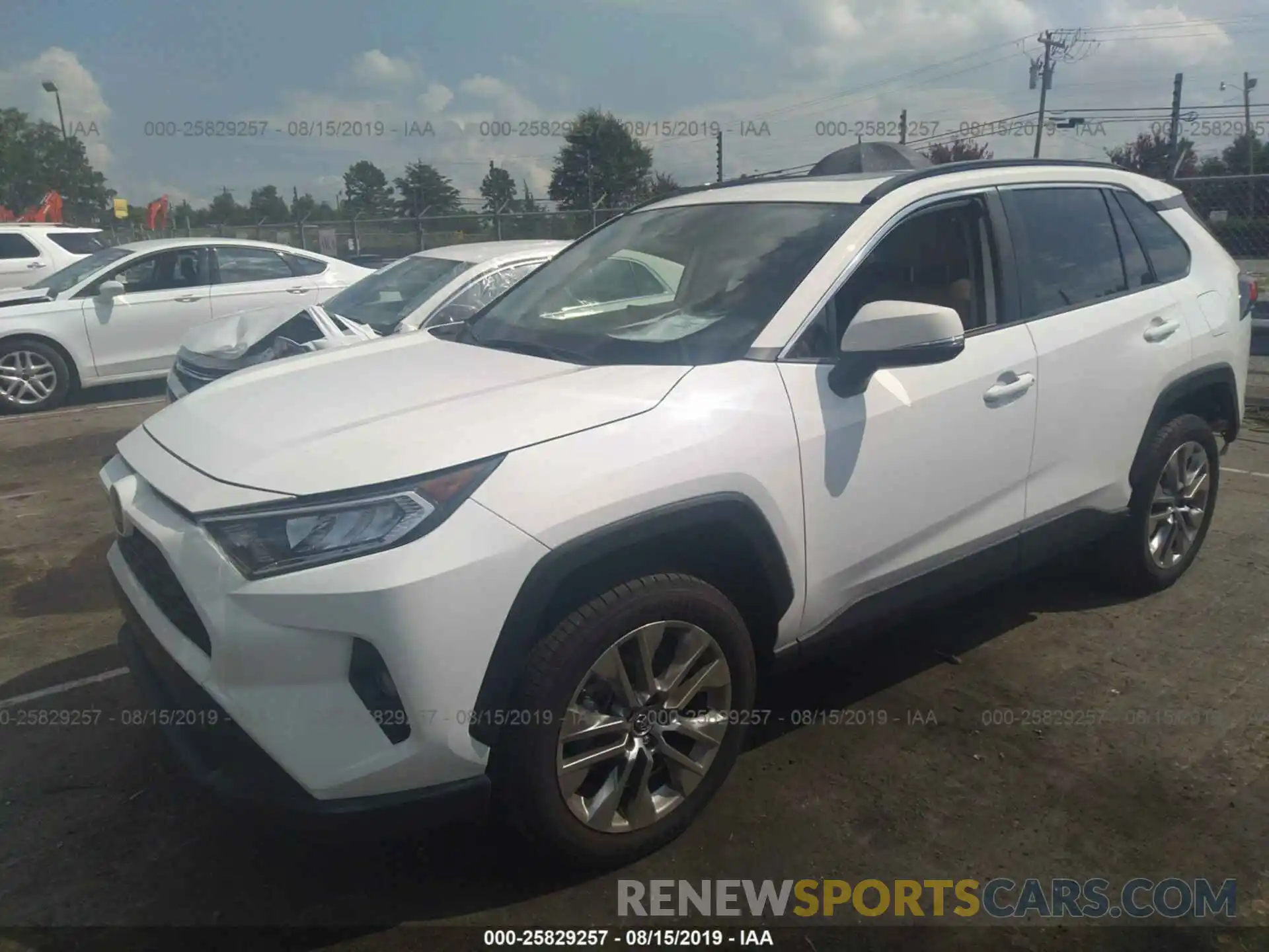 2 Photograph of a damaged car JTMC1RFV9KD513437 TOYOTA RAV4 2019