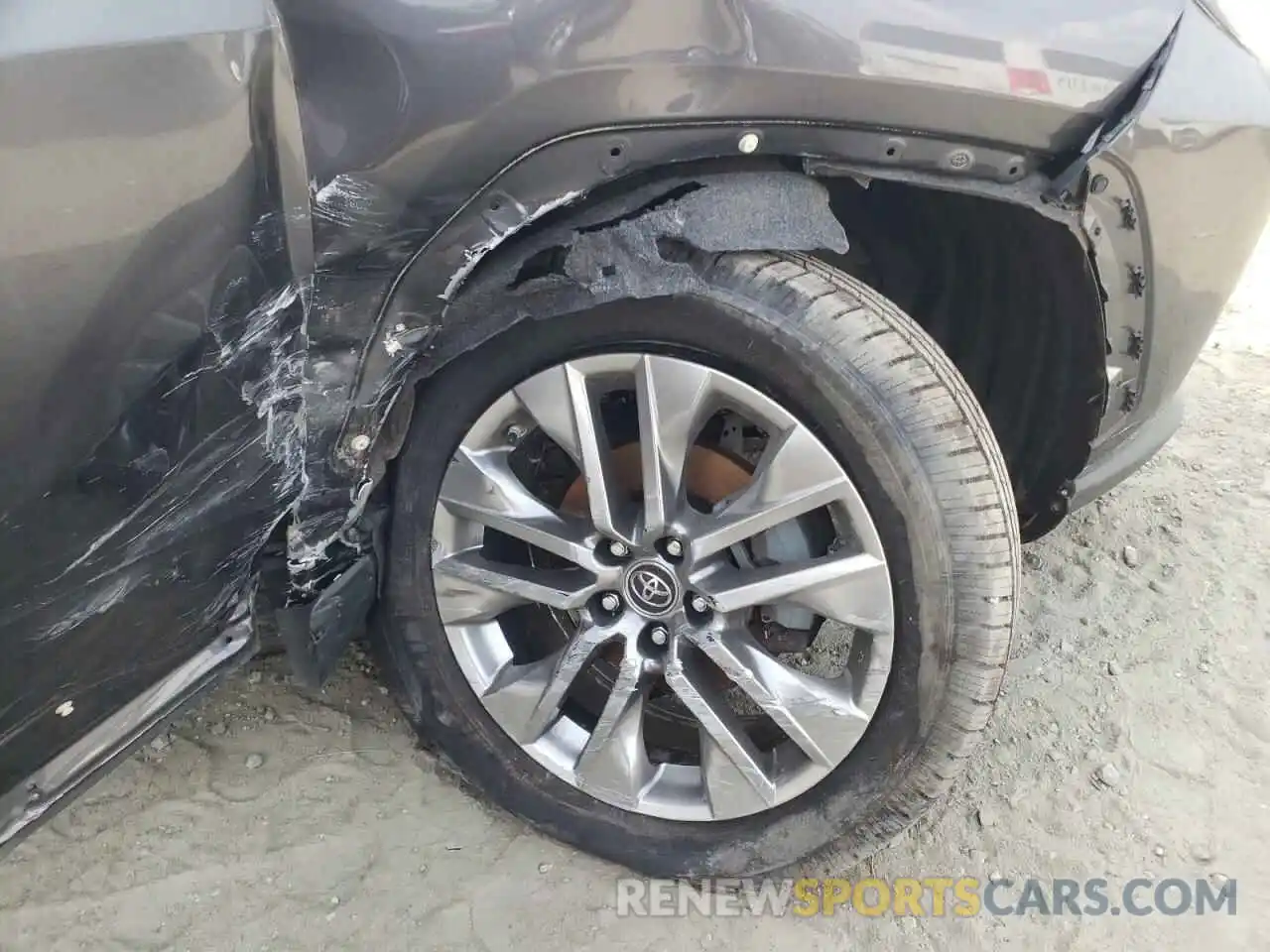 9 Photograph of a damaged car JTMC1RFV9KJ002554 TOYOTA RAV4 2019