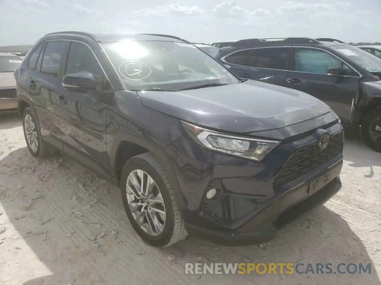 1 Photograph of a damaged car JTMC1RFVXKD004361 TOYOTA RAV4 2019