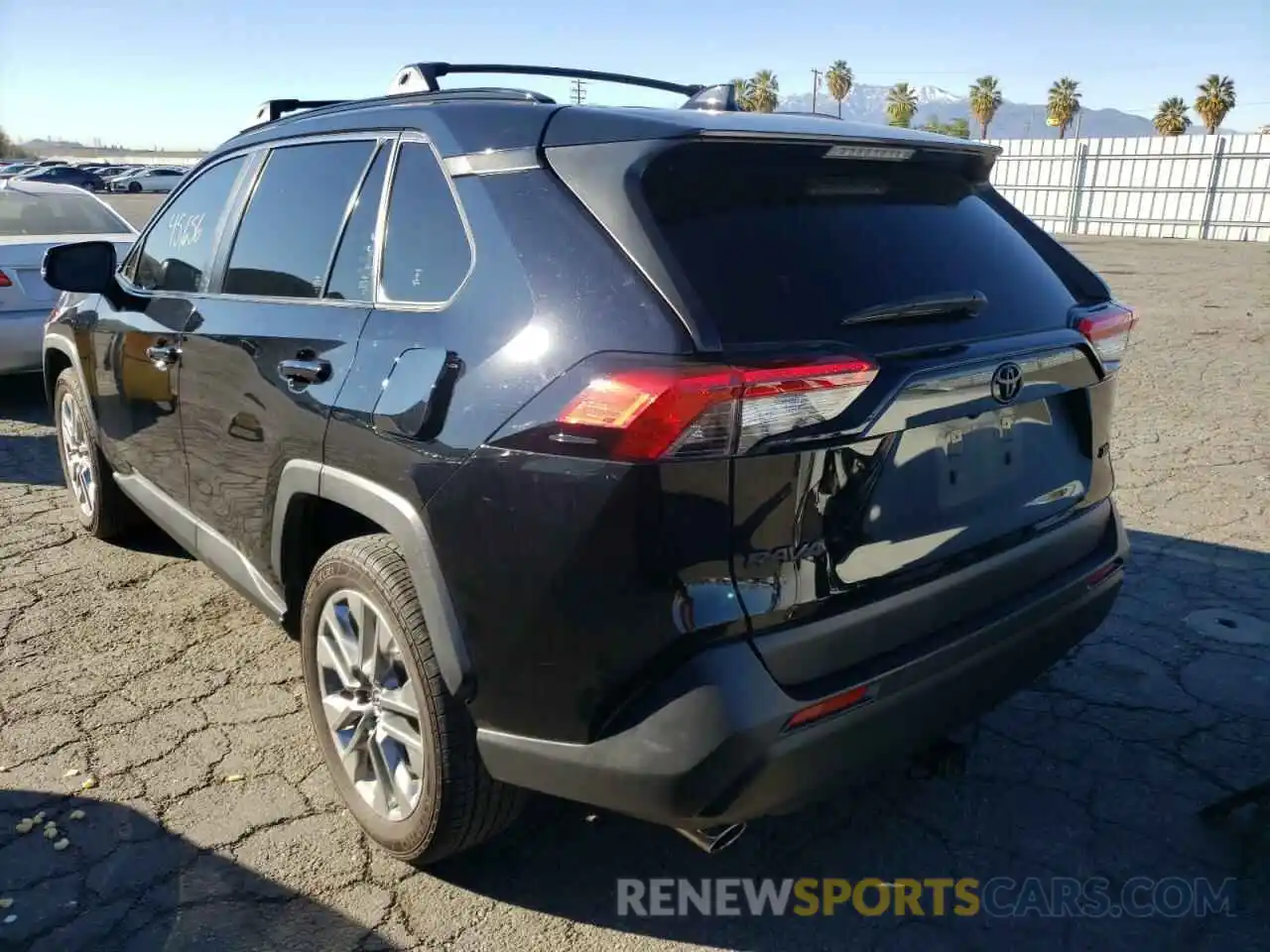 3 Photograph of a damaged car JTMC1RFVXKD018826 TOYOTA RAV4 2019