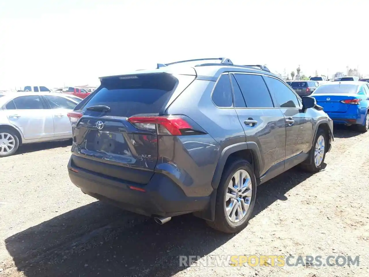 4 Photograph of a damaged car JTMC1RFVXKD028336 TOYOTA RAV4 2019