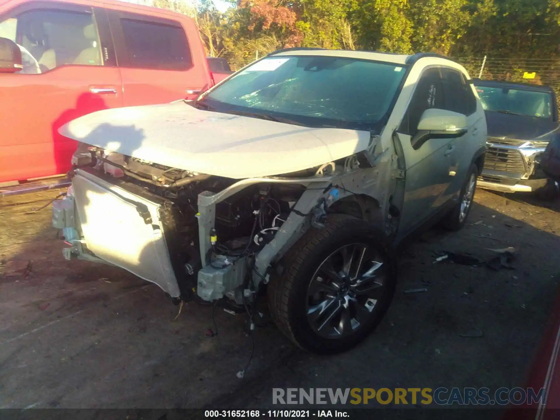 2 Photograph of a damaged car JTMC1RFVXKJ012686 TOYOTA RAV4 2019