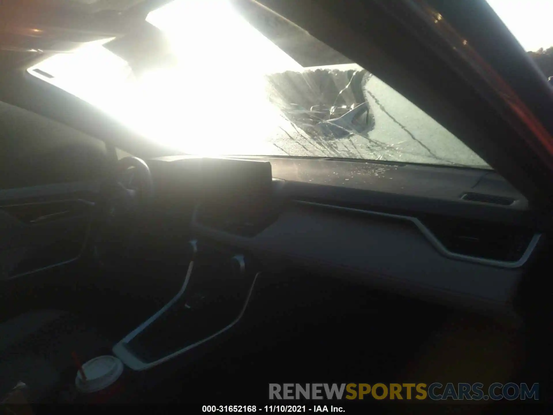 5 Photograph of a damaged car JTMC1RFVXKJ012686 TOYOTA RAV4 2019