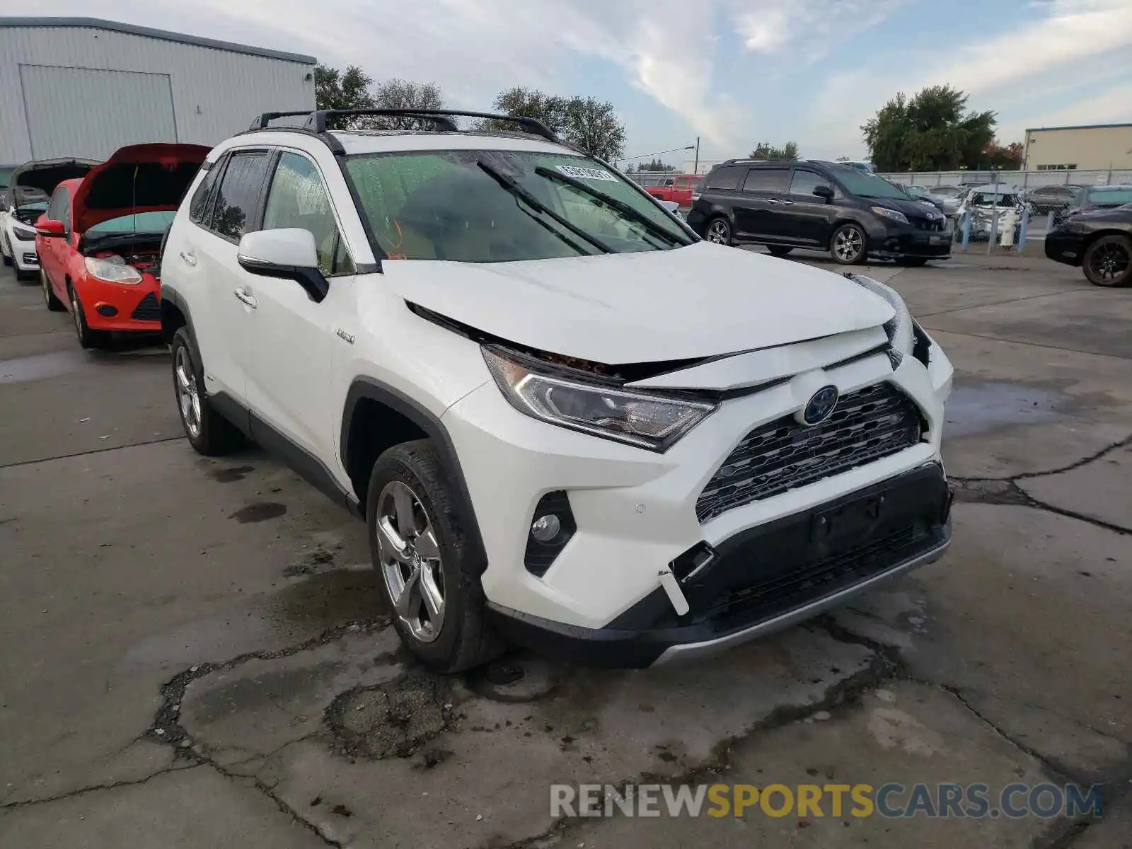 1 Photograph of a damaged car JTMDWRFV0KD005962 TOYOTA RAV4 2019