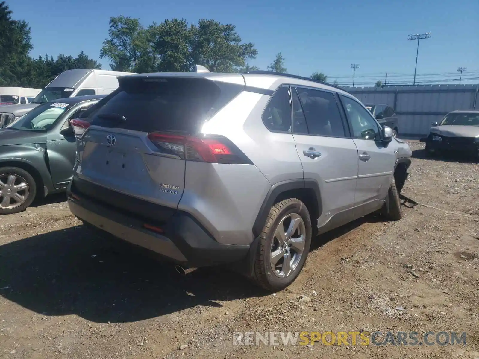 4 Photograph of a damaged car JTMDWRFV0KD006447 TOYOTA RAV4 2019