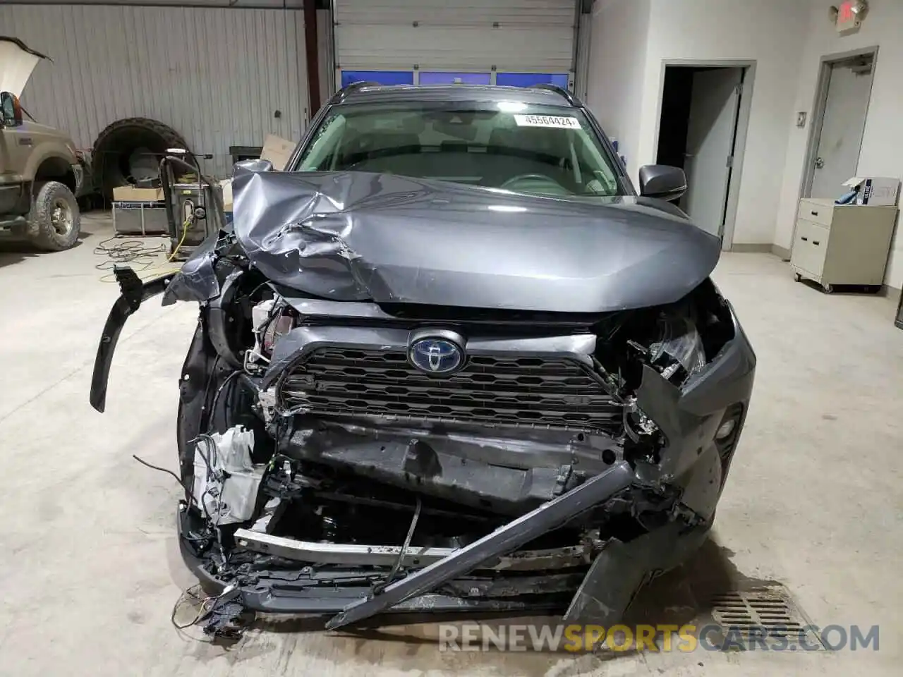 5 Photograph of a damaged car JTMDWRFV0KD030022 TOYOTA RAV4 2019