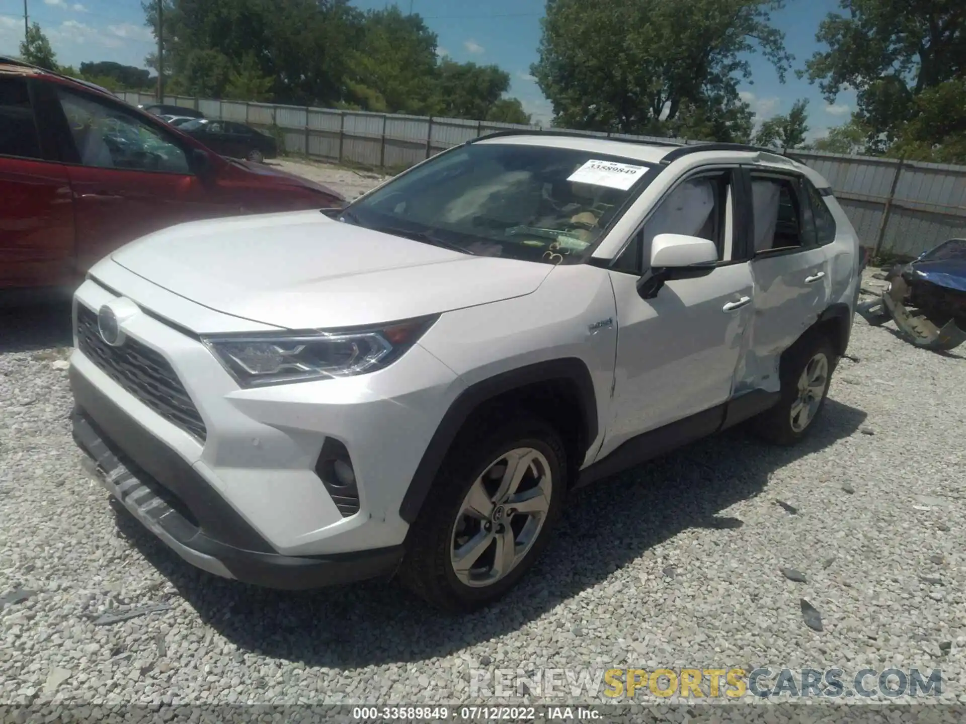 2 Фотография поврежденного автомобиля JTMDWRFV0KD030215 TOYOTA RAV4 2019