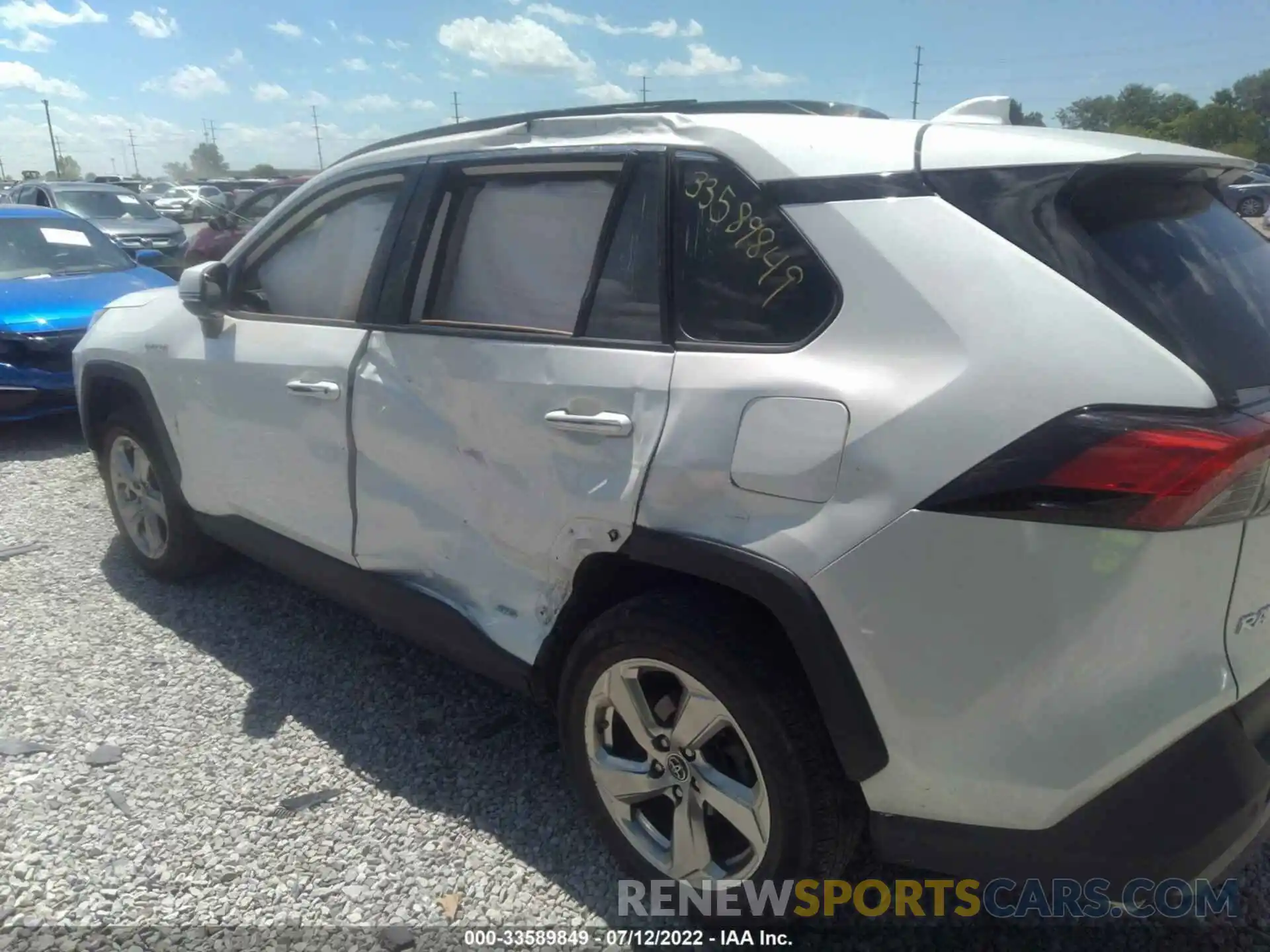 6 Photograph of a damaged car JTMDWRFV0KD030215 TOYOTA RAV4 2019