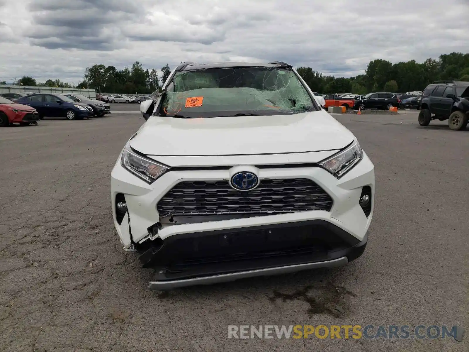 9 Photograph of a damaged car JTMDWRFV0KD516796 TOYOTA RAV4 2019