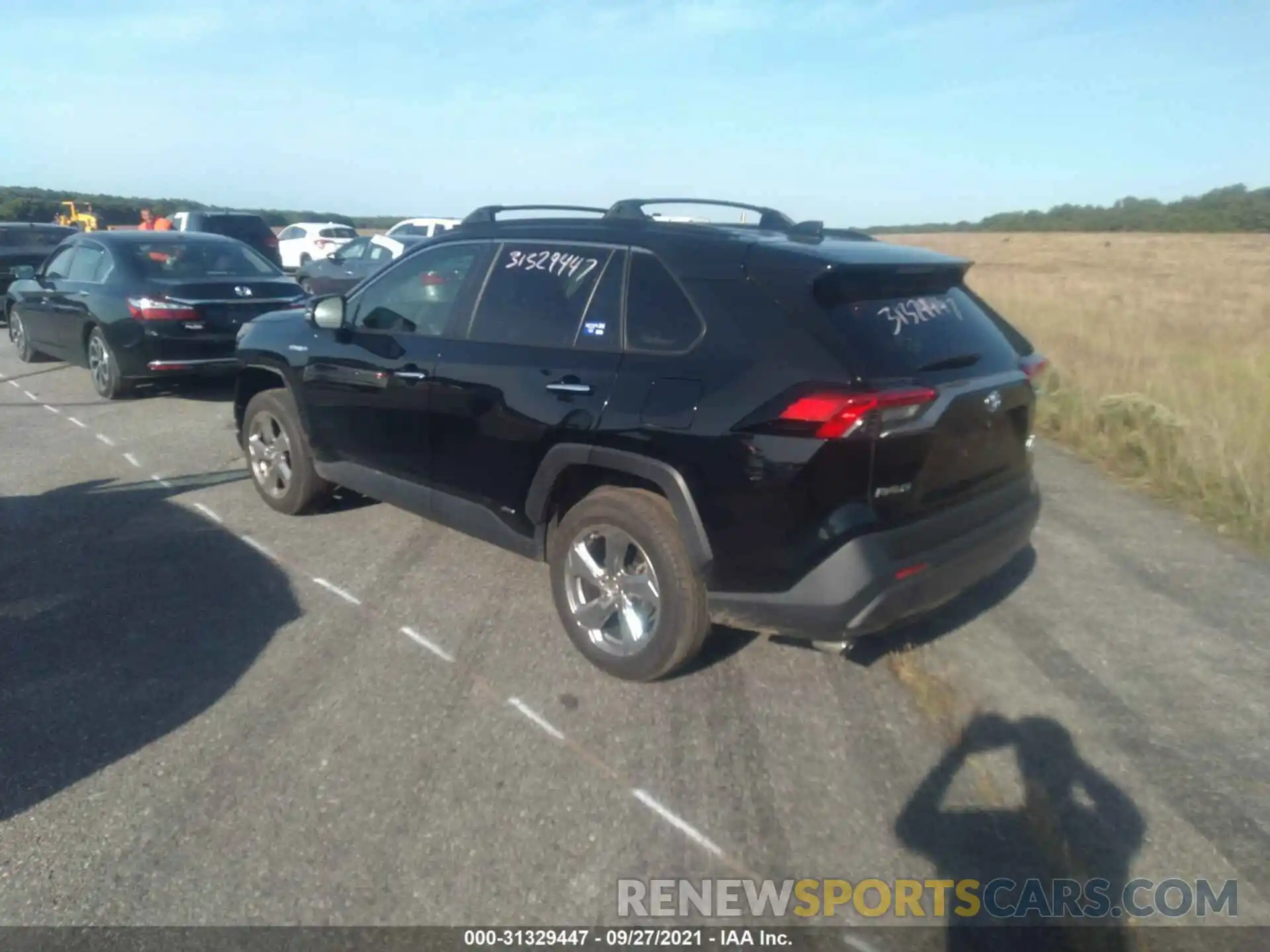 3 Фотография поврежденного автомобиля JTMDWRFV1KD006697 TOYOTA RAV4 2019