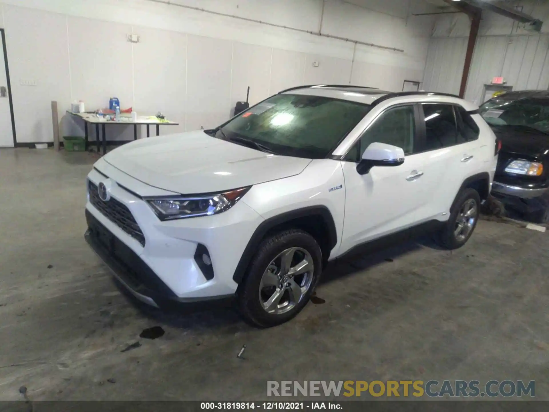 2 Фотография поврежденного автомобиля JTMDWRFV1KD033804 TOYOTA RAV4 2019