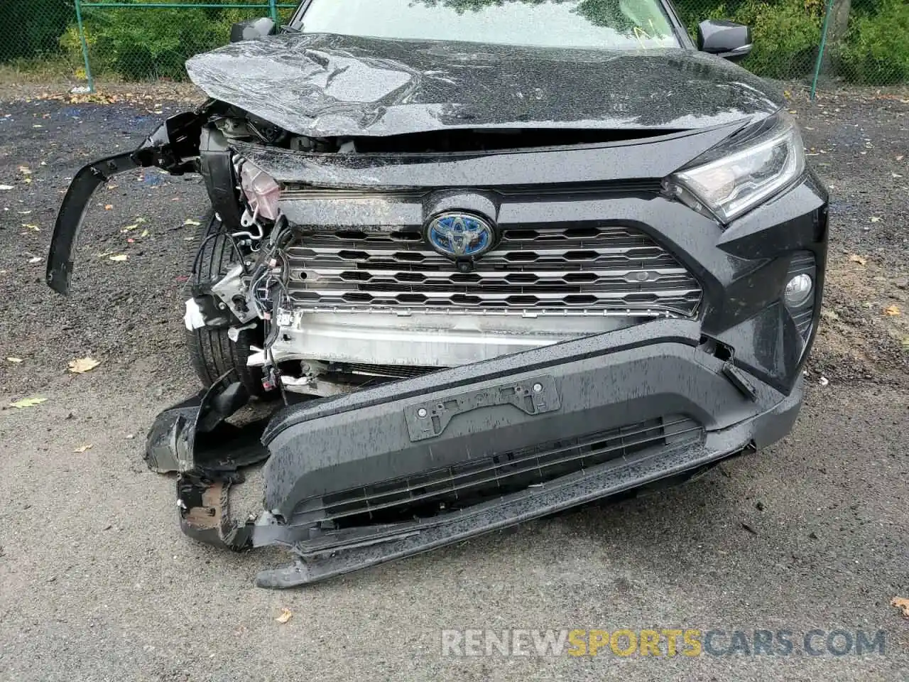 9 Photograph of a damaged car JTMDWRFV1KD034709 TOYOTA RAV4 2019