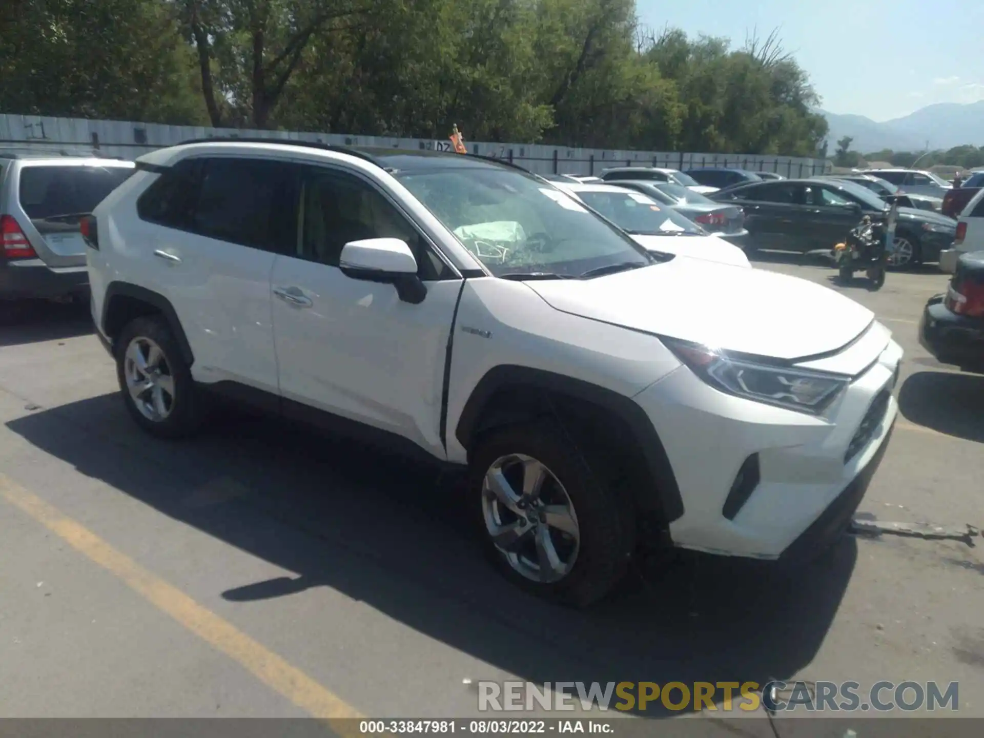 1 Photograph of a damaged car JTMDWRFV1KD511638 TOYOTA RAV4 2019