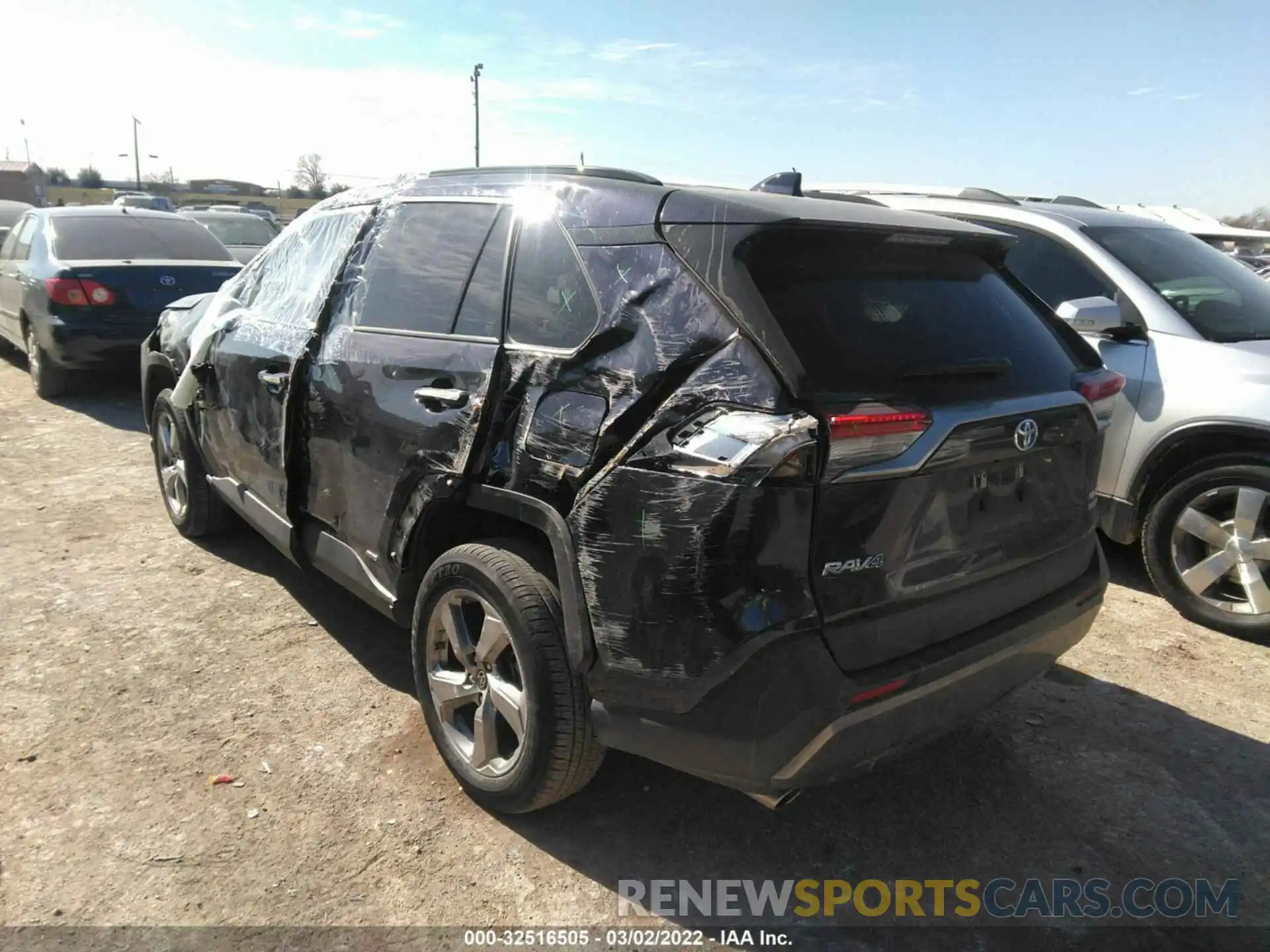 3 Фотография поврежденного автомобиля JTMDWRFV1KD521103 TOYOTA RAV4 2019