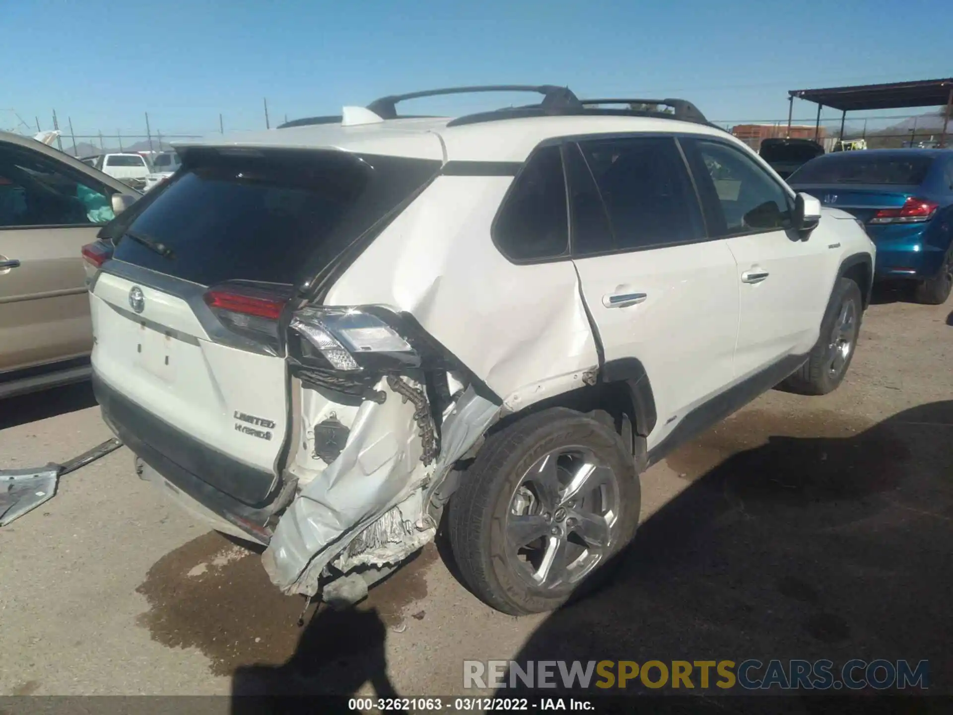 4 Photograph of a damaged car JTMDWRFV2KD004568 TOYOTA RAV4 2019