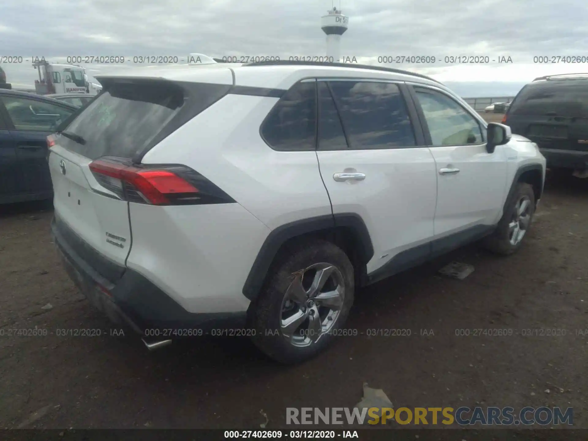 4 Фотография поврежденного автомобиля JTMDWRFV2KD508277 TOYOTA RAV4 2019