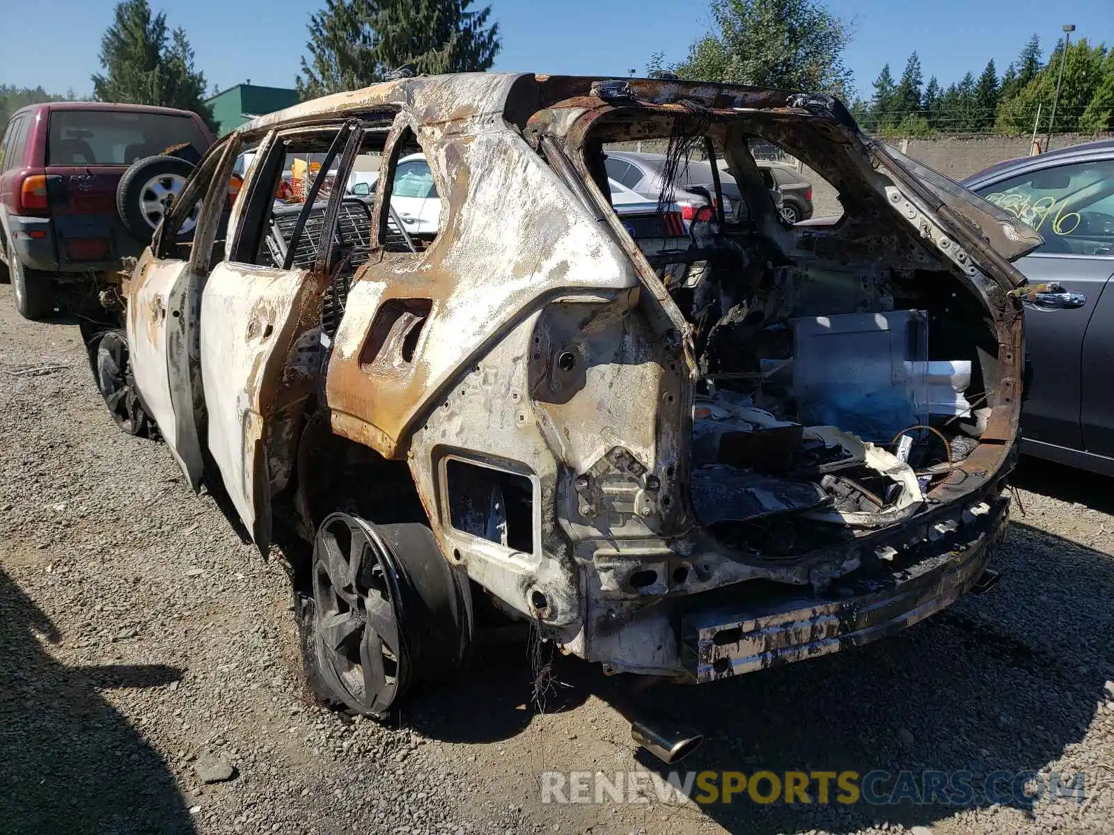 3 Photograph of a damaged car JTMDWRFV2KD516069 TOYOTA RAV4 2019