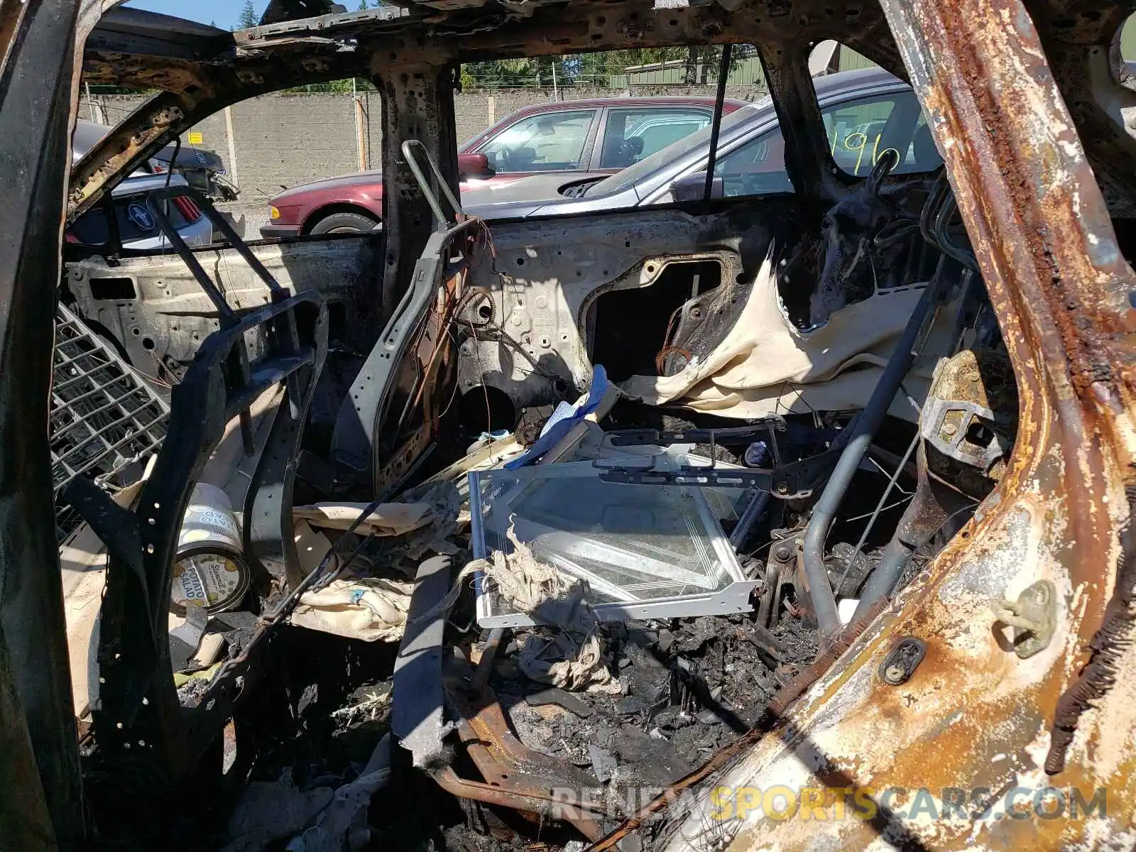 6 Photograph of a damaged car JTMDWRFV2KD516069 TOYOTA RAV4 2019