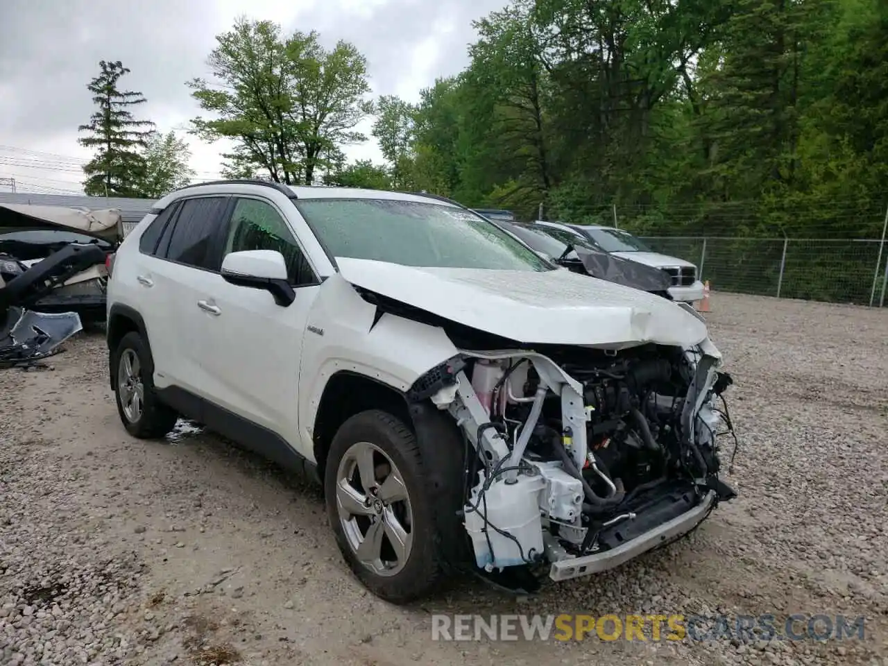 1 Photograph of a damaged car JTMDWRFV3KD513374 TOYOTA RAV4 2019