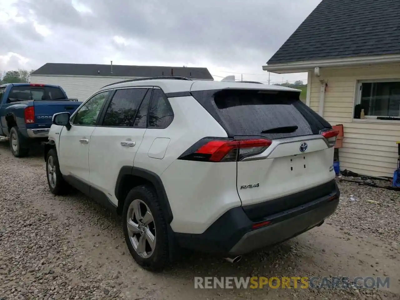 3 Photograph of a damaged car JTMDWRFV3KD513374 TOYOTA RAV4 2019