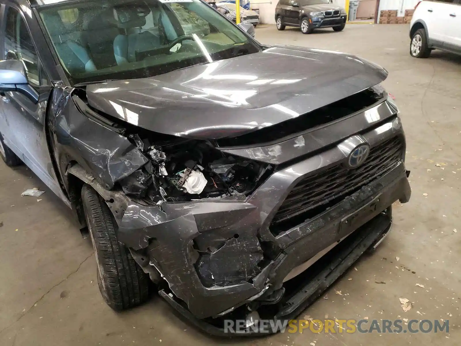 9 Фотография поврежденного автомобиля JTMDWRFV3KD516467 TOYOTA RAV4 2019