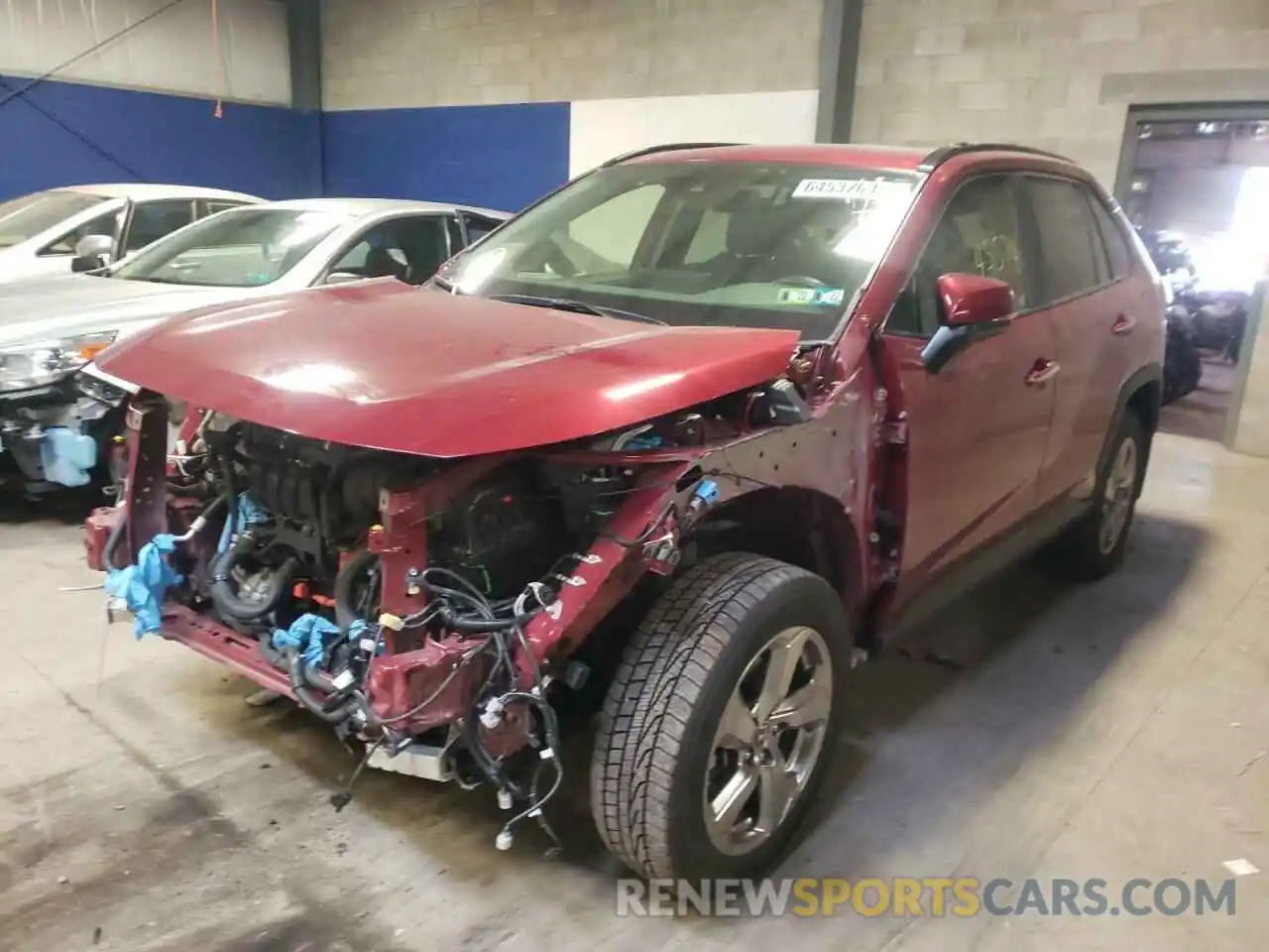 2 Фотография поврежденного автомобиля JTMDWRFV4KD007696 TOYOTA RAV4 2019