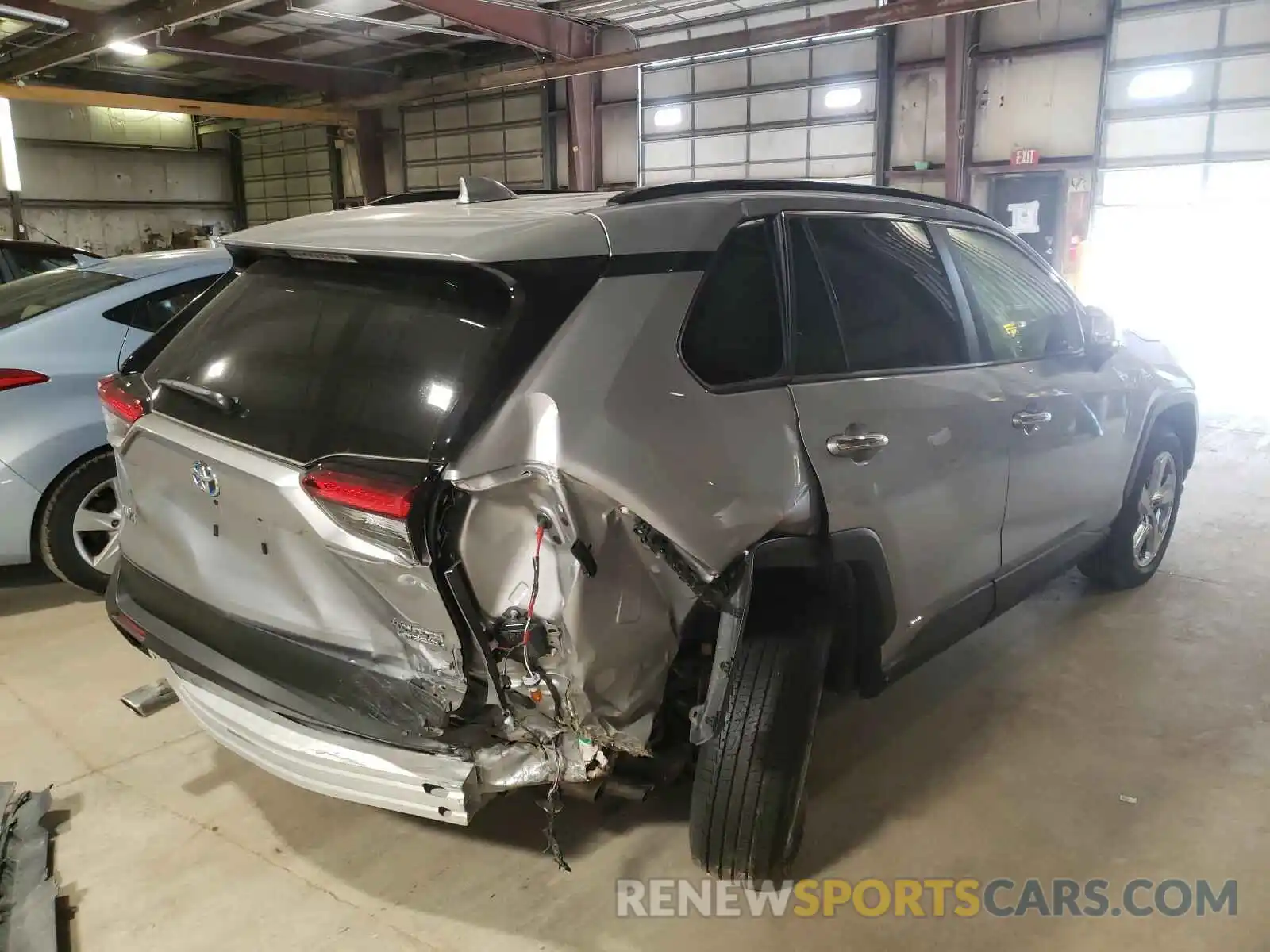 4 Photograph of a damaged car JTMDWRFV4KD033585 TOYOTA RAV4 2019