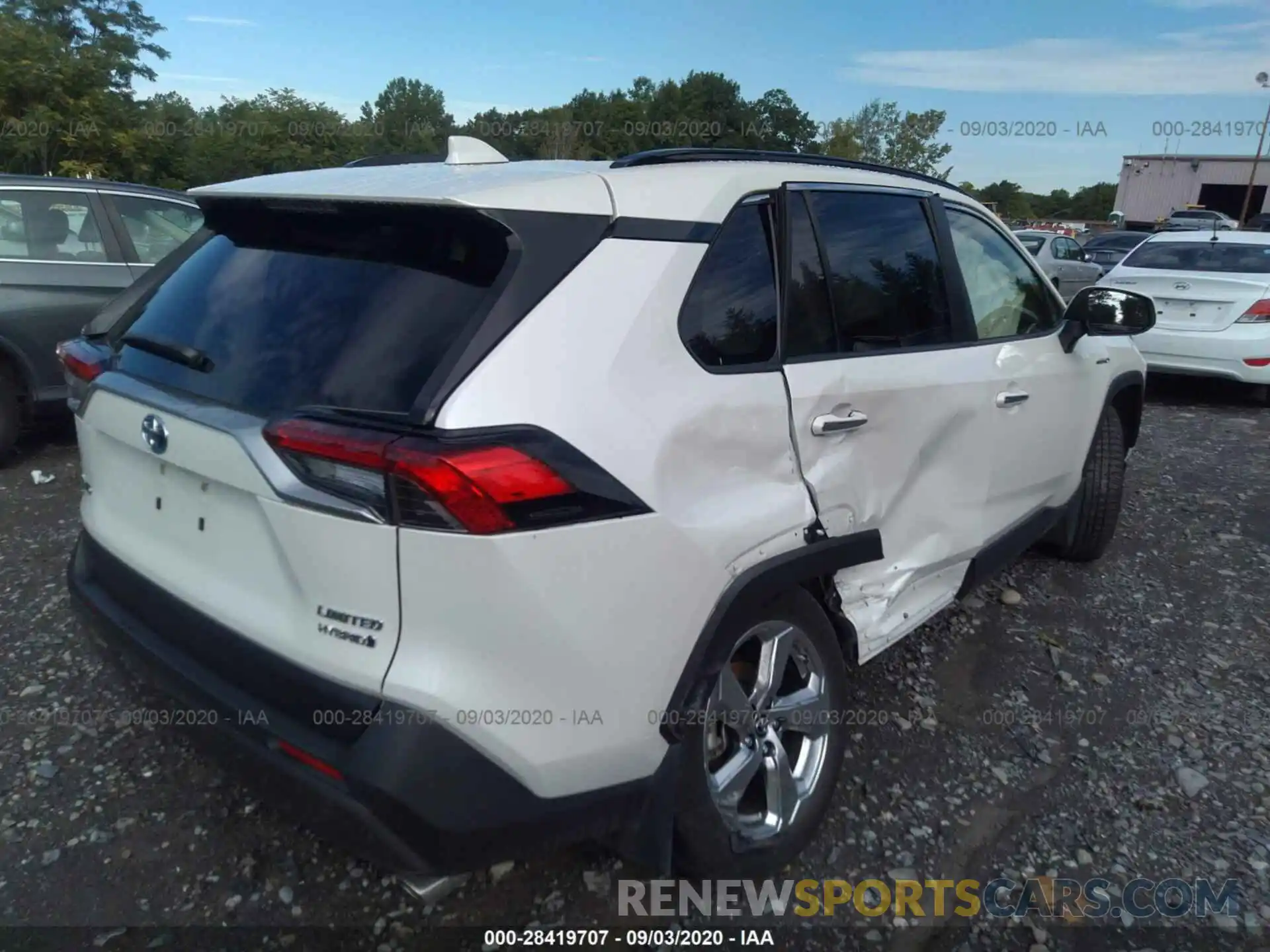 4 Photograph of a damaged car JTMDWRFV4KD512184 TOYOTA RAV4 2019