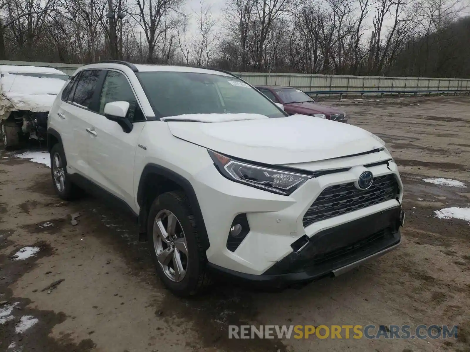 1 Photograph of a damaged car JTMDWRFV5KD013913 TOYOTA RAV4 2019